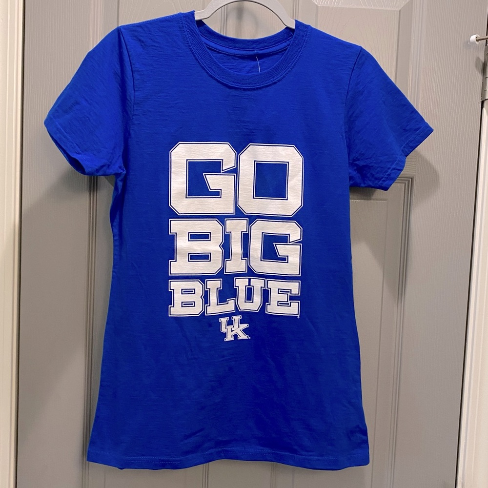 University of Kentucky Women’s Collegiate T-shirt. Blue. SZ M New With Tags!!